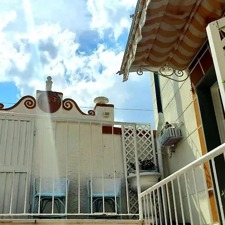 La Rosamare, Discesa Al Mare, Vicinissimo Al Centro, Posto Auto Tatil Evi Castiglioncello